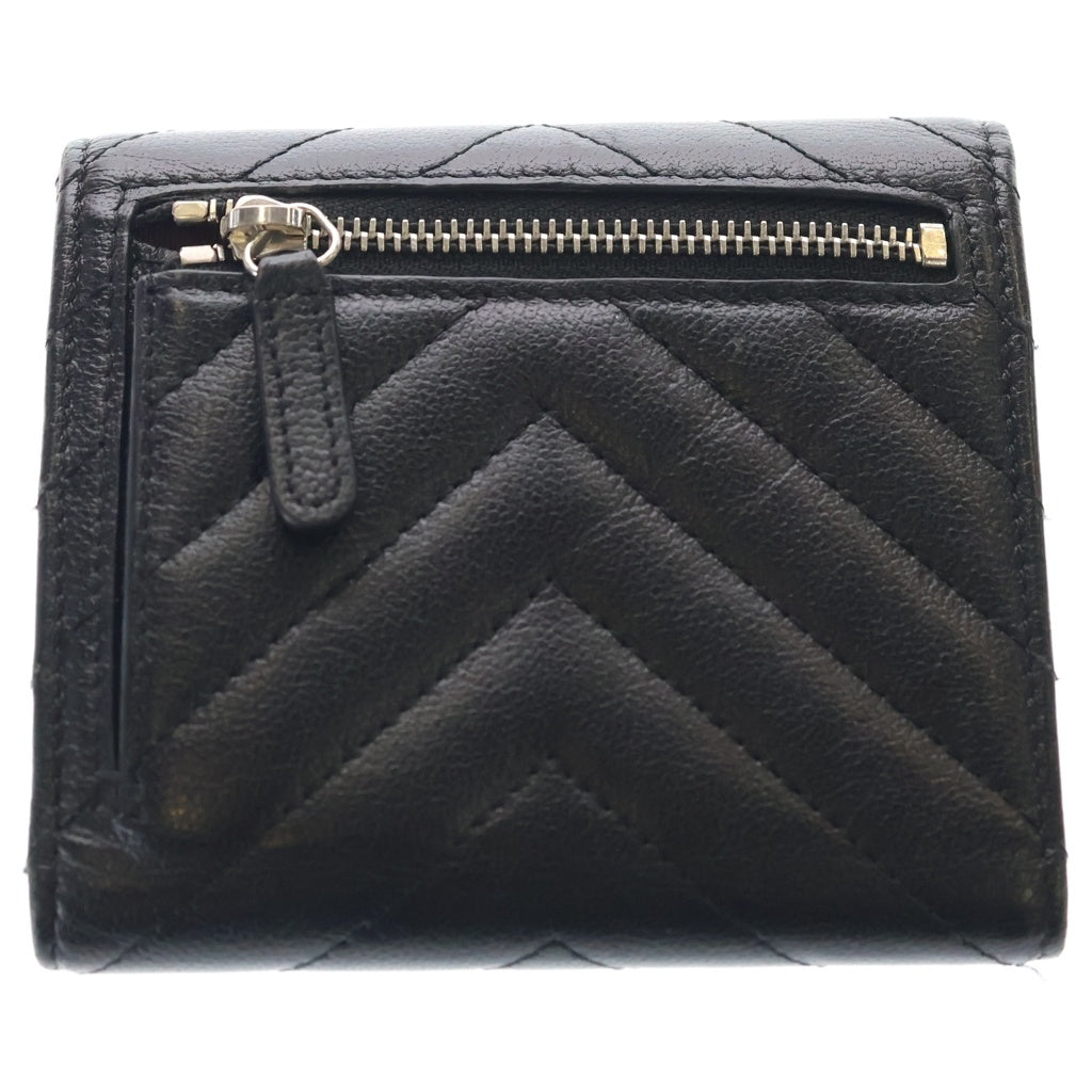 CHANEL(シャネル) シェブロン コンパクトウォレット 三つ折り財布 カードケース ブラック×ボルドー ラムスキン シルバー金具 レディース