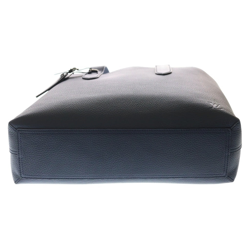 LOUIS VUITTON(ルイヴィトン) カバ・ヴォワヤージュ トートバッグ トリヨン レザー ネイビー M53240