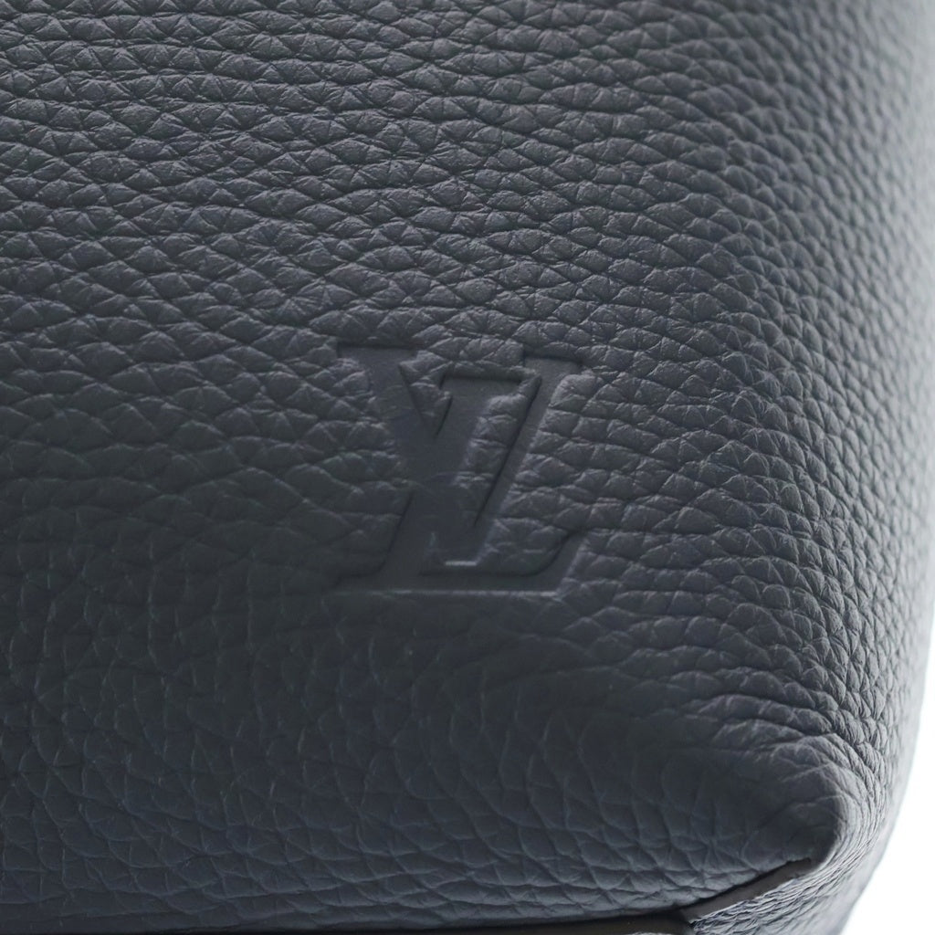LOUIS VUITTON(ルイヴィトン) カバ・ヴォワヤージュ トートバッグ トリヨン レザー ネイビー M53240