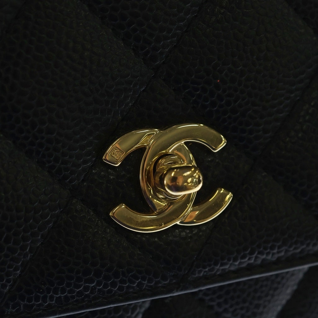 CHANEL(シャネル) マトラッセ ココマーク ターンロック トップハンドル ケリー型 ハンドバッグ ブラック キャビアスキン A12397 ゴールド金具 レディース