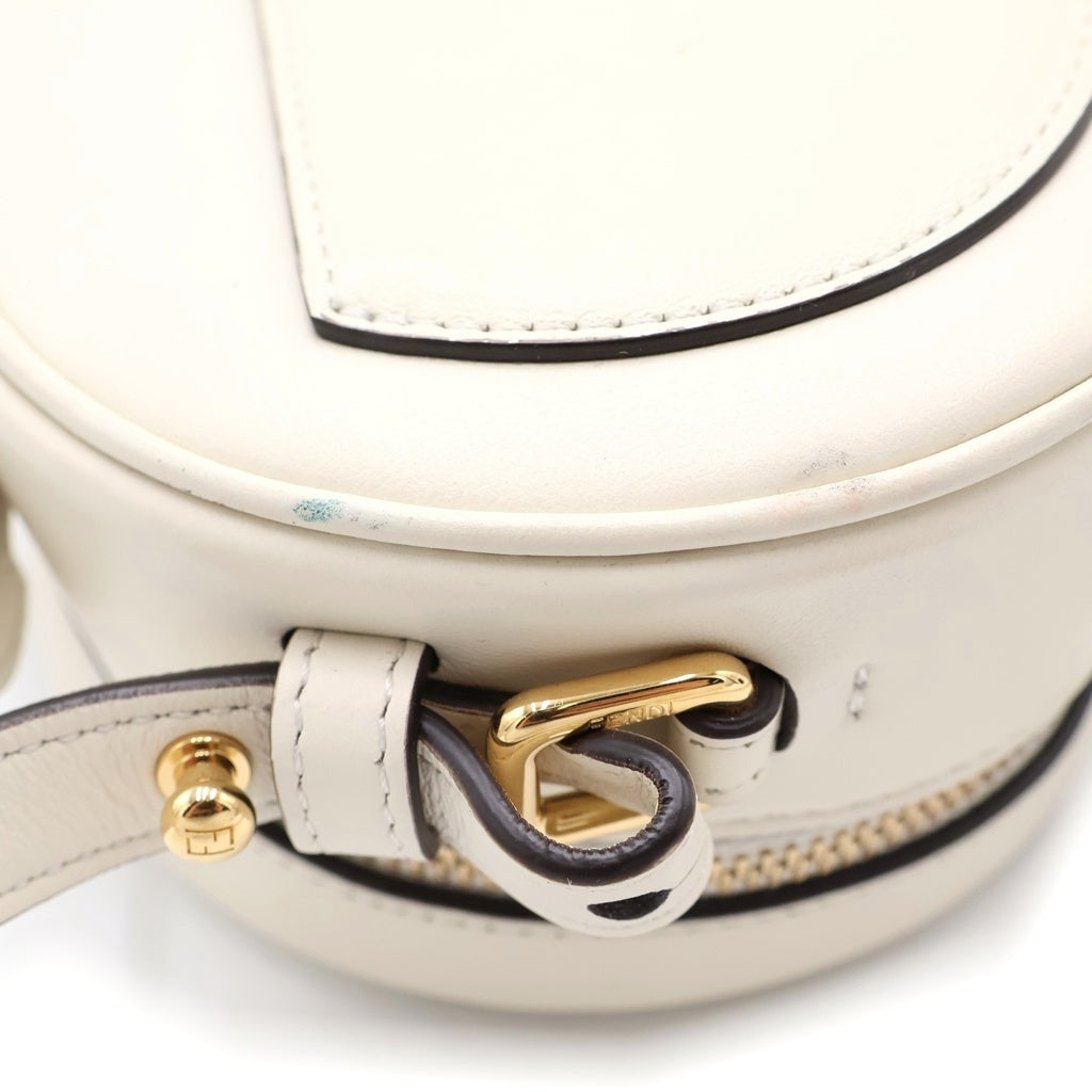 FENDI(フェンディ) オーロック ミニカメラバッグ ショルダーバッグ ホワイト レザー 8BS058 ゴールド金具 レディース