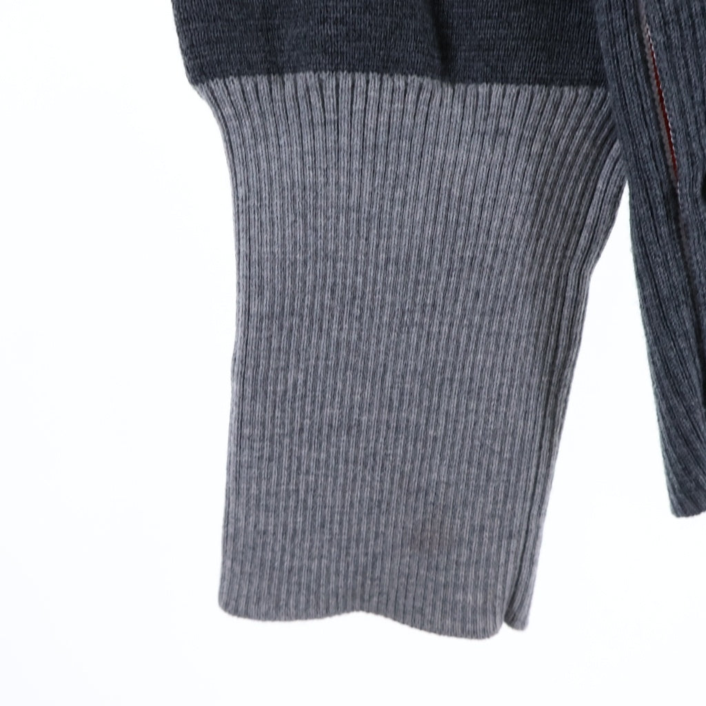 THOM BROWNE(トムブラウン) 4-BAR ミラノステッチ Vネック ニットカーディガン ウール グレー MKC160F-00014-982