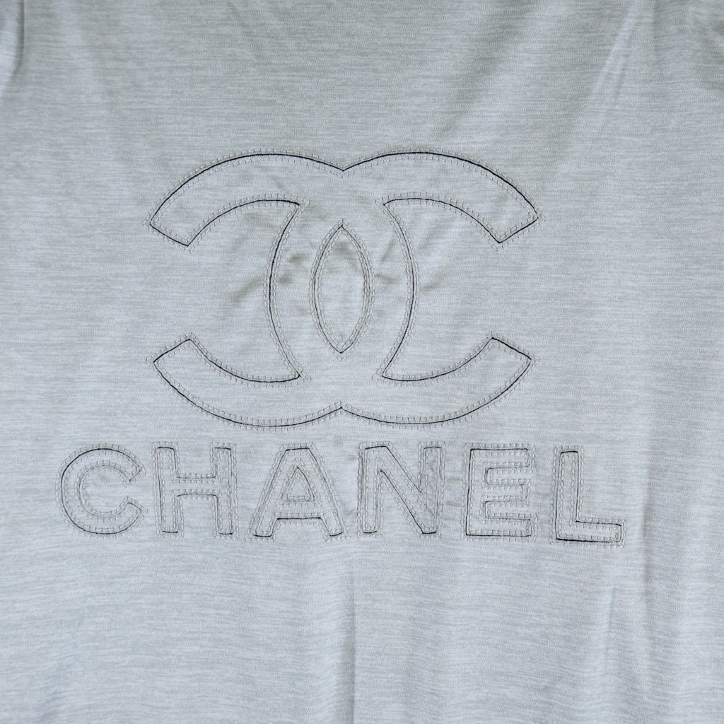 CHANEL(シャネル) ココマーク メタリックシルバー セットアップ ポリエステル カットソー ジョガーパンツ シルバー P43496K04412 レディース