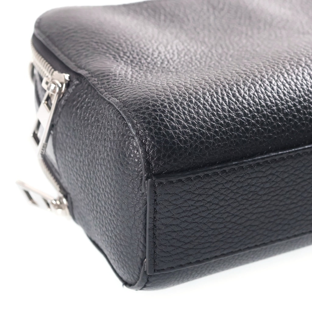 LOEWE(ロエベ) アナグラム カメラバッグ クロスボディバッグ ショルダーバッグ ブラック レザー シルバー金具 レディース