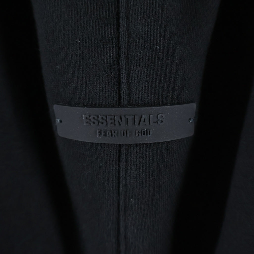 FEAR OF GOD ESSENTIALS(フィアオブゴッド エッセンシャルズ) ロゴプリント ドローストリング スウェットパンツ ブラック