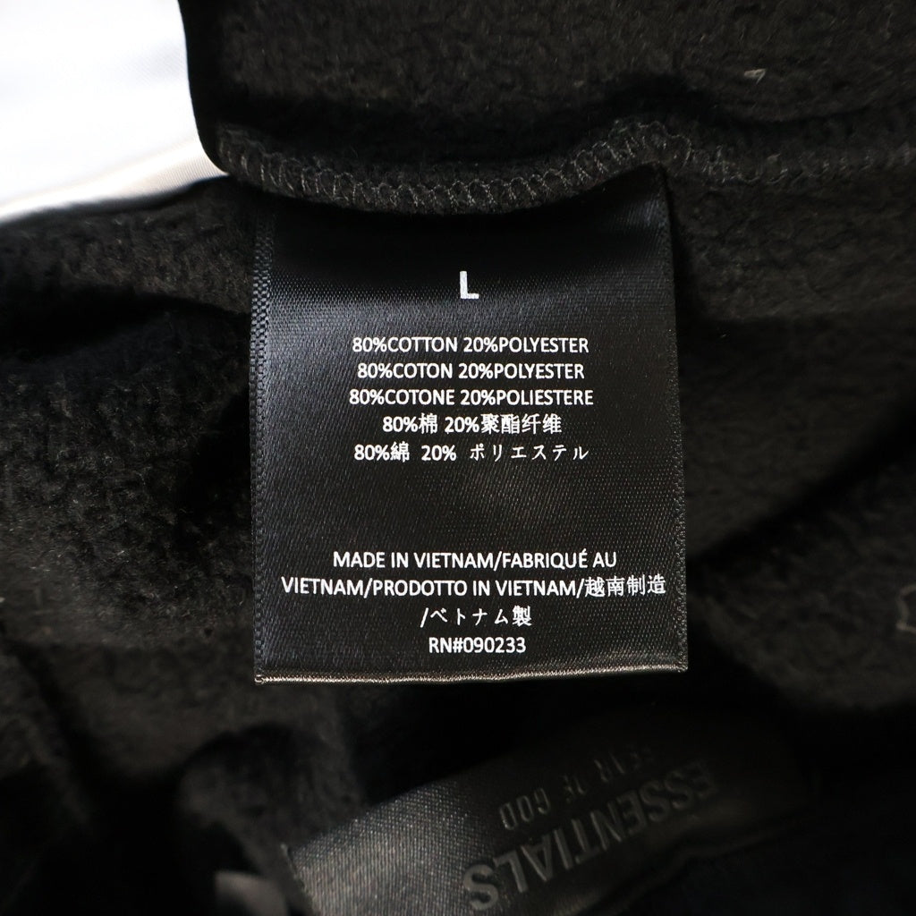 FEAR OF GOD ESSENTIALS(フィアオブゴッド エッセンシャルズ) ロゴプリント ドローストリング スウェットパンツ ブラック