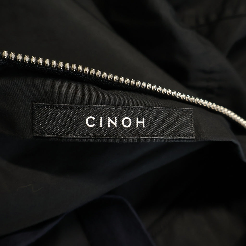 CINOH(チノ) サイドスリット バックジップ プルオーバー半袖シャツ ブラック 21SST305