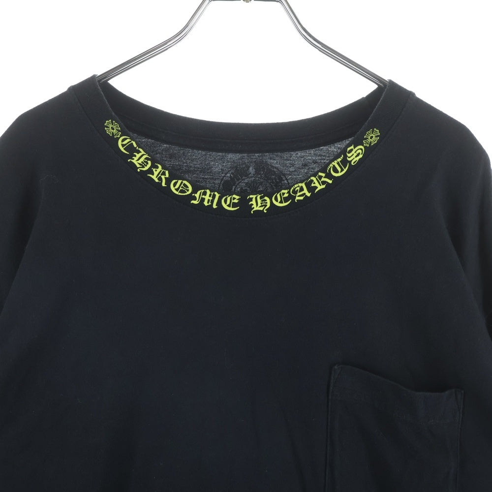 CHROME HEARTS(クロムハーツ) Neck Logo L/S Tee ネックロゴプリント コットンクルーネック 長袖Tシャツ カットソー ブラック/イエロー