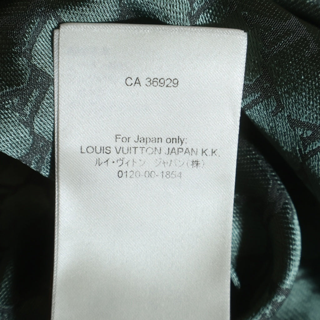 LOUIS VUITTON ライトグレー ポロシャツ 未使用級LOUIS VUITTON半袖ポロシャツ霜あ降り灰色グレーワンポイント