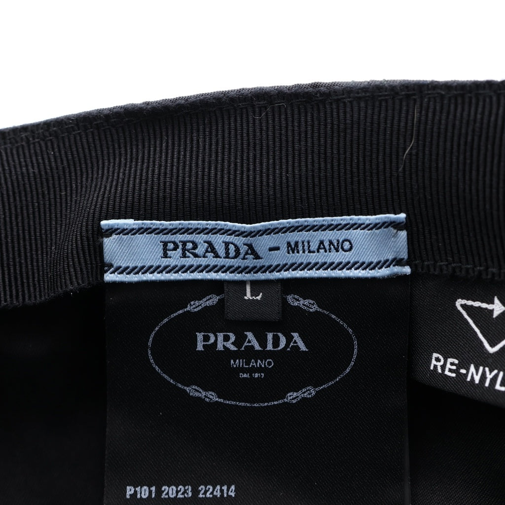 PRADA(プラダ) Re Nylon BASEBALL CAP リナイロン トライアングルロゴプレート ベースボールキャップ 帽子 ブラック 1HC274