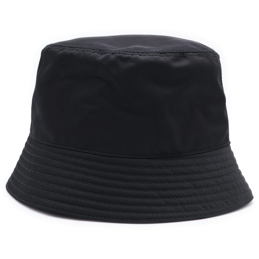 PRADA(プラダ) Re Nylon CAP リナイロン トライアングルロゴプレート バケットハット 帽子 ブラック 2HC137