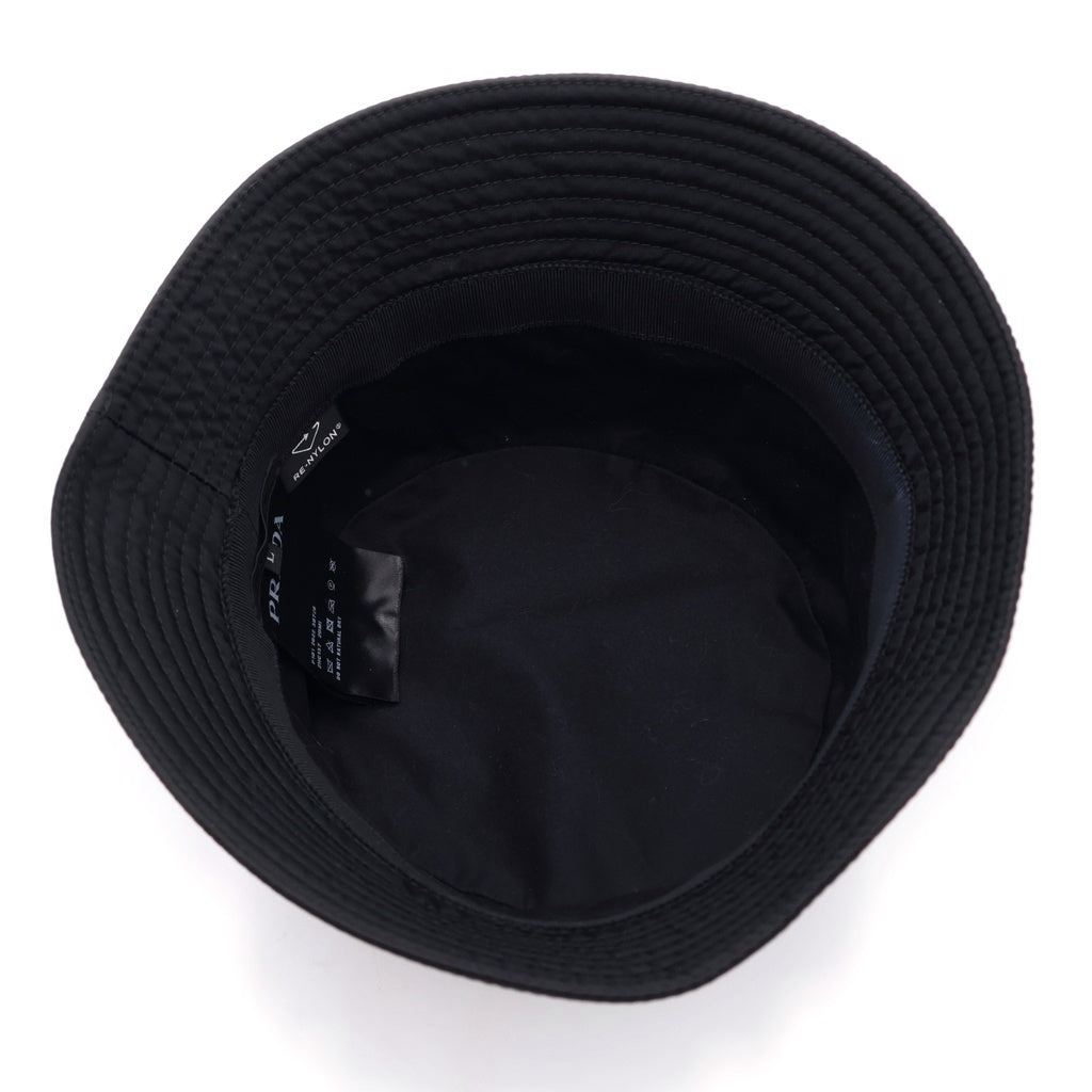 PRADA(プラダ) Re Nylon CAP リナイロン トライアングルロゴプレート バケットハット 帽子 ブラック 2HC137