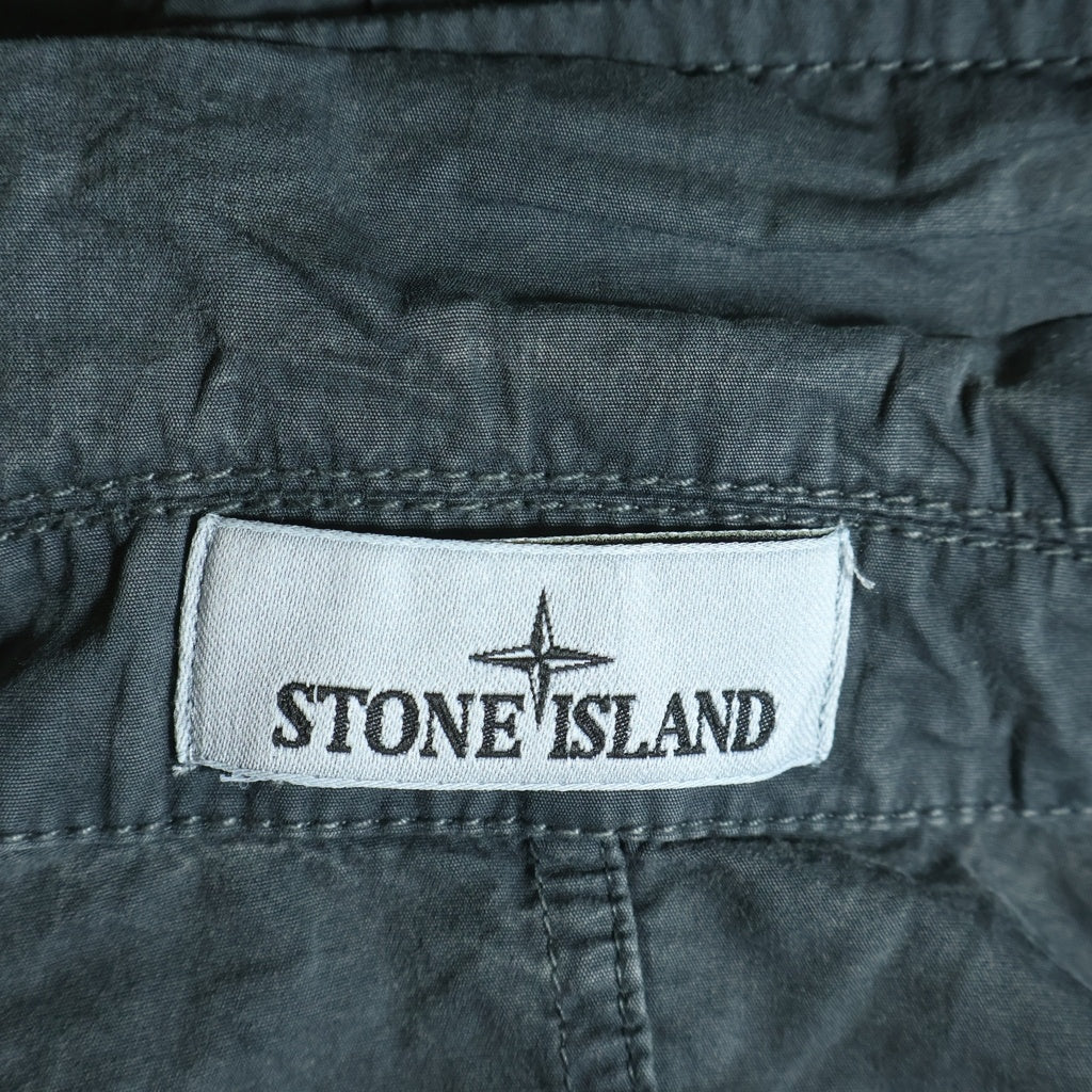 STONE ISLAND(ストーンアイランド) ロゴワッペン ジップアップブルゾン グレー 7915102WN