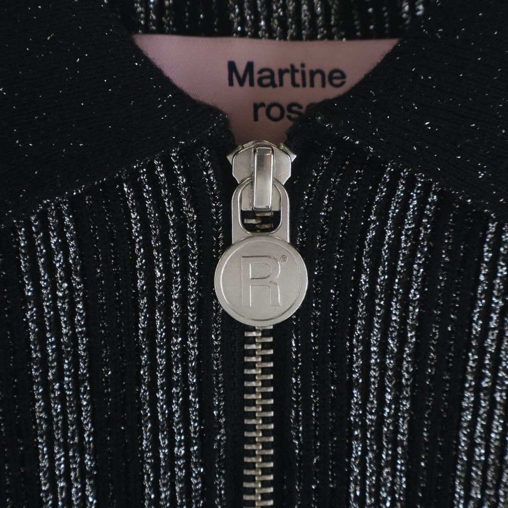 MARTINE ROSE マーティンローズ ハーフジップニット フロントロゴ入りニット ブラック MARTINE ROSE(マーティンローズ) ハーフジップニット フロントロゴ入り