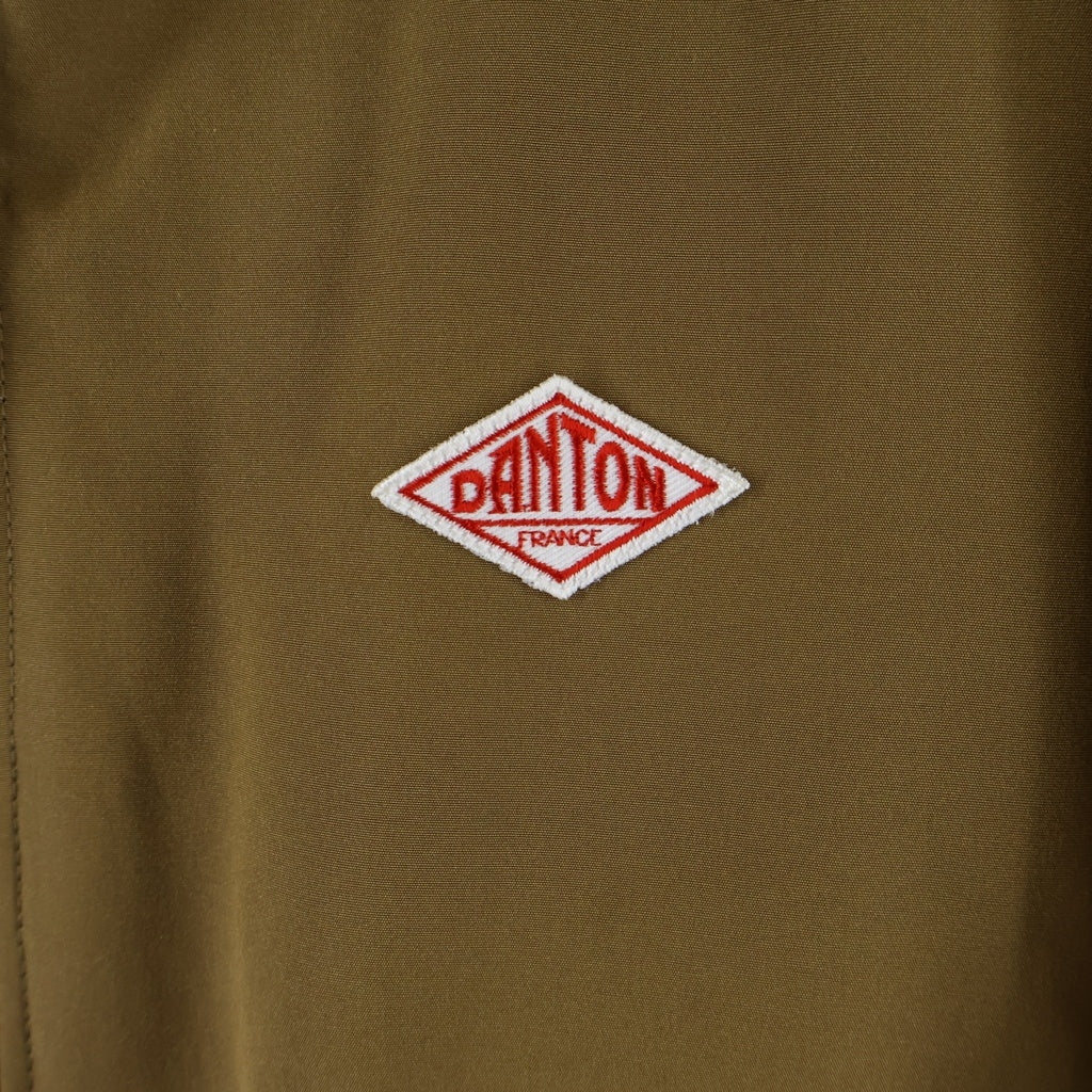 DANTON(ダントン) フロントロゴ刺繍フード付きダウンジャケット 19A-FA-002 ブラウン