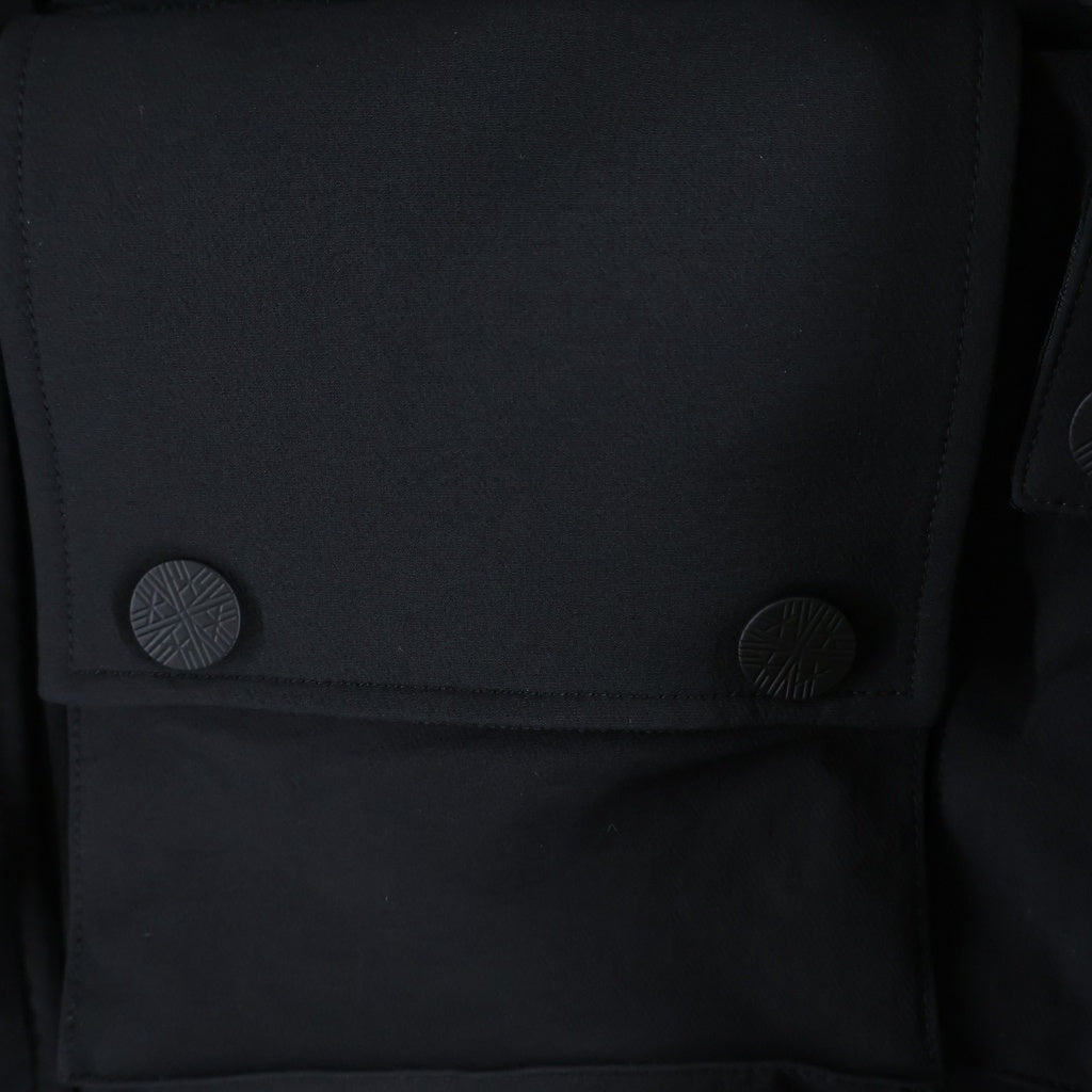 White Mountaineering(ホワイトマウンテニアリング) WINDSTOPPER MULTI POCKET JACKET マルチポケット トラゲッジジャスト ブラック WM2473219