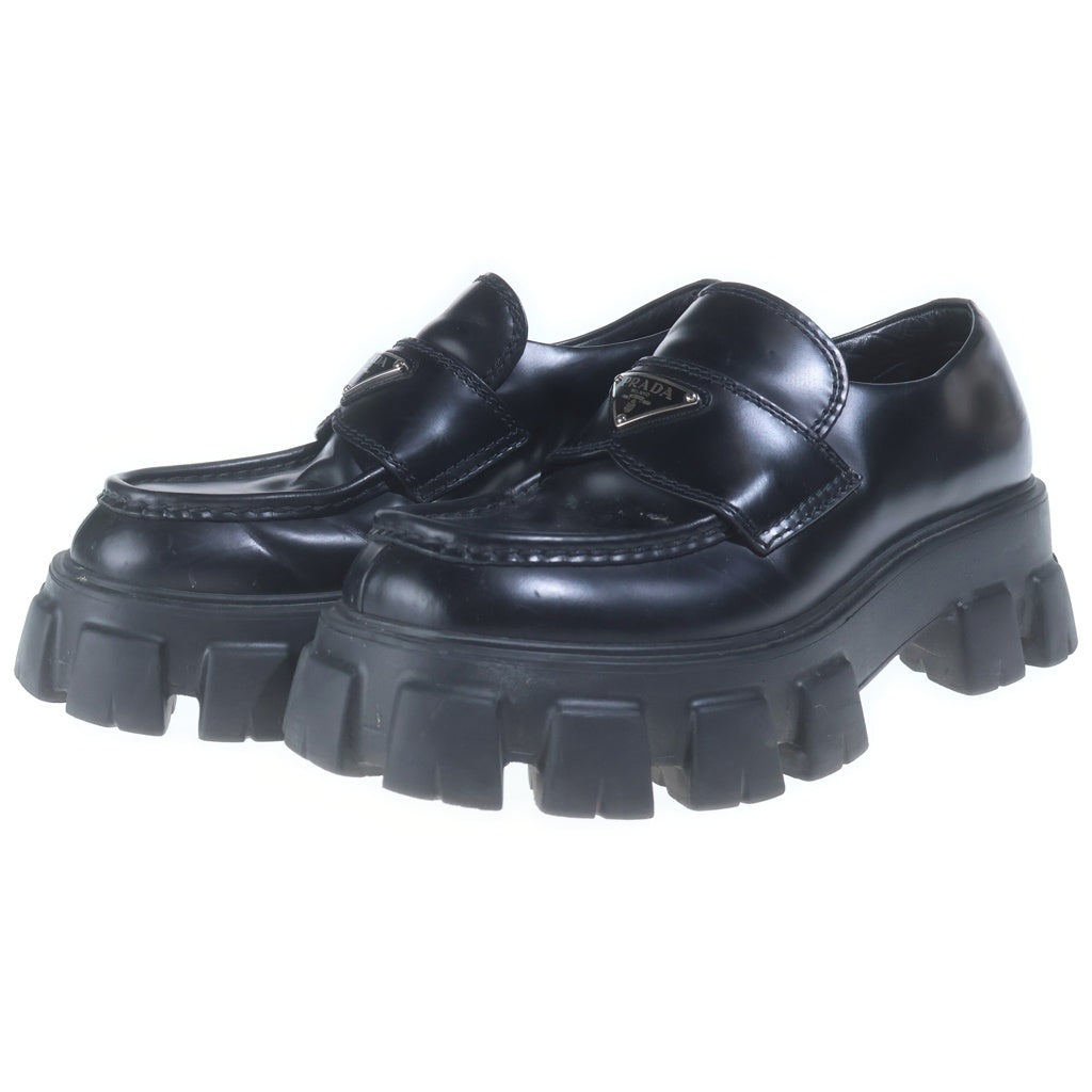 PRADA(プラダ) モノリス ブラッシュドレザー トライアングルロゴ ローファー ローカットシューズ ブラック 2DE129