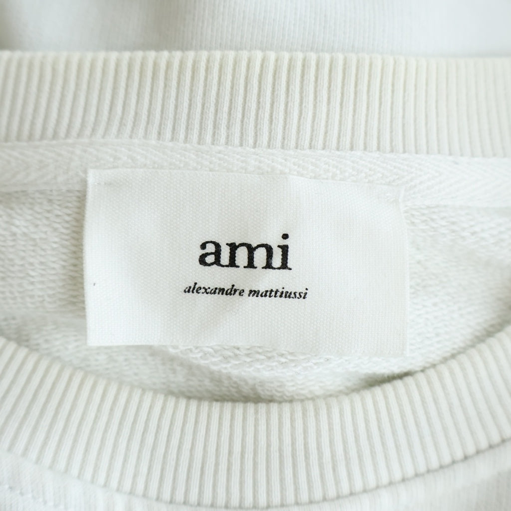 AMI Alexandre Mattiussi(アミアレクサンドルマテュッシ) フロントロゴ刺繍 クルーネック スウェットシャツ トレーナー ホワイト E22USW001.730