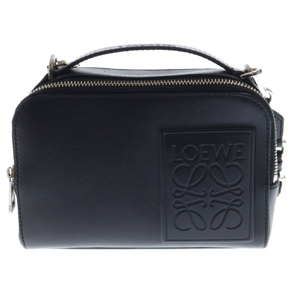 LOEWE(ロエベ) カメラ クロスボディバッグ ブラック レザー ショルダーバッグ アナグラム シルバー金具