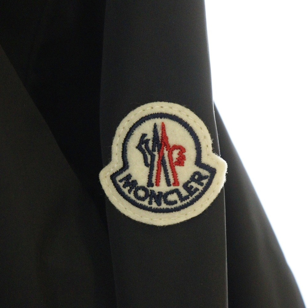 MONCLER(モンクレール) TRAVERSIER トラヴェルシエ ワッペンロゴ ナイロン ジップアップ フーデッドジャケット ブラック J10911A00086 54A91