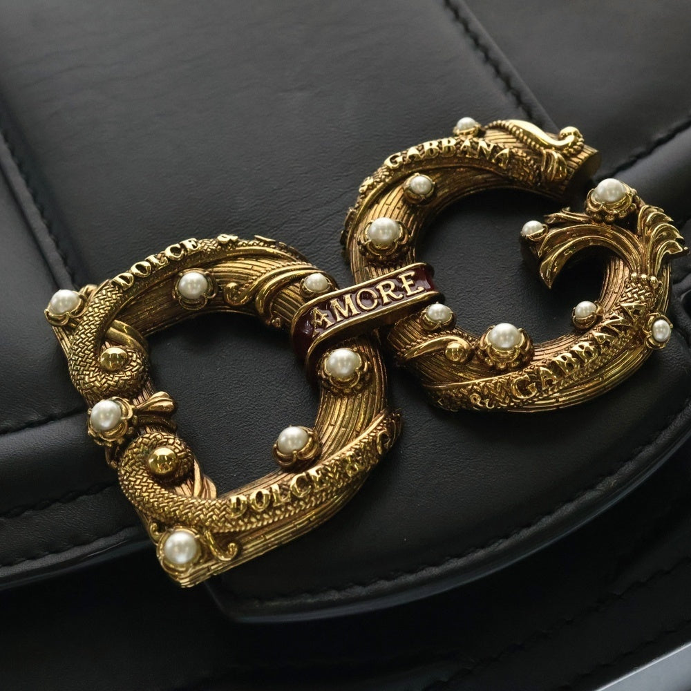 DOLCE & GABBANA(ドルチェアンドガッバーナ) AMORE DG チェーンショルダーバッグ ミニバッグ ブラック ゴールド金具 レザー