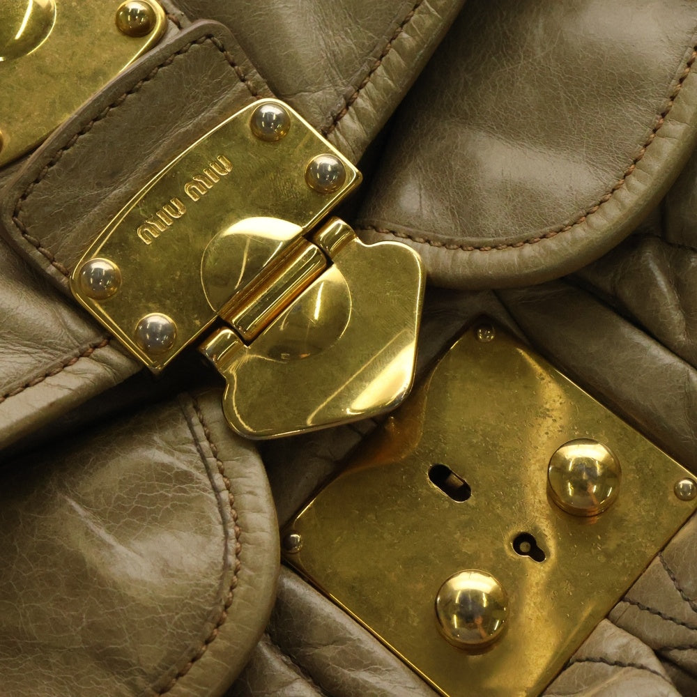 miumiu(ミュウミュウ) マテラッセ レザー ワンショルダーバッグ ゴールド金具 ベージュ