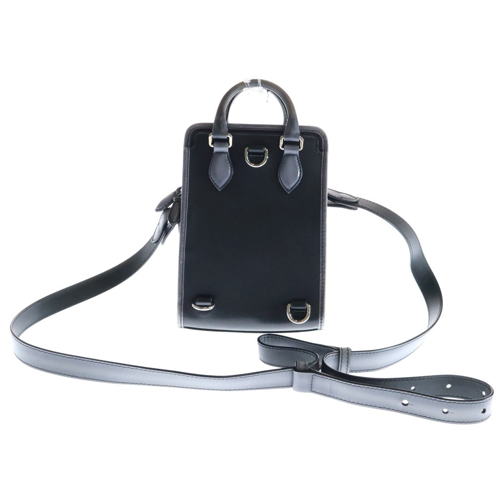 Berluti(ベルルッティ) プルミエジュール ガリバー カリグラフィ メッセンジャーバッグ ショルダーバッグ ミニバッグ グレー スクリットレザー シルバー金具