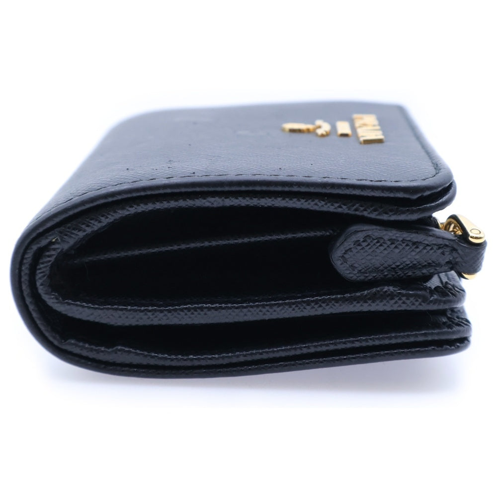 PRADA(プラダ) サフィアーノ ロゴ レザーコンパクトウォレット 二つ折り財布 ブラック/ゴールド GD金具 1ML018