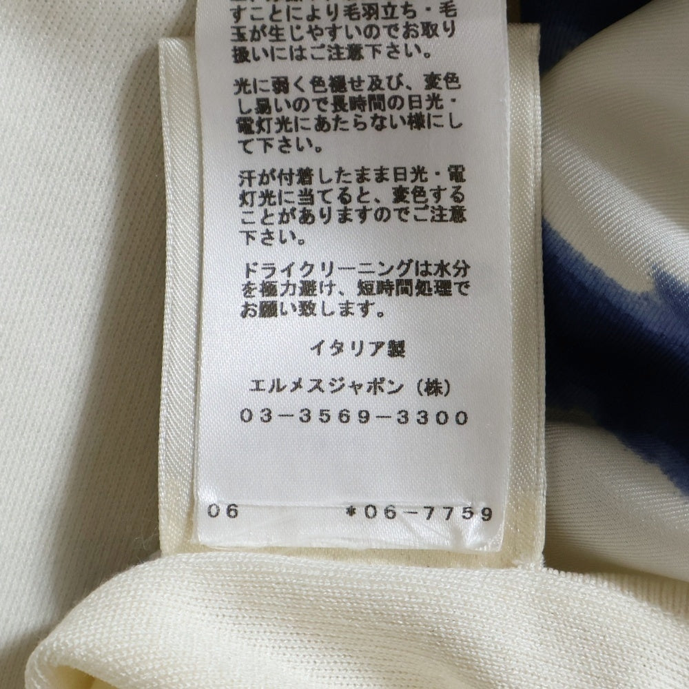 HERMES(エルメス) BRIDES de GALA ブリッド ドゥ ガラ シルク スカーフ 柄プリント 切り替え ニット クルーネック 半袖Tシャツ カットソー ホワイト/ブルー レディース