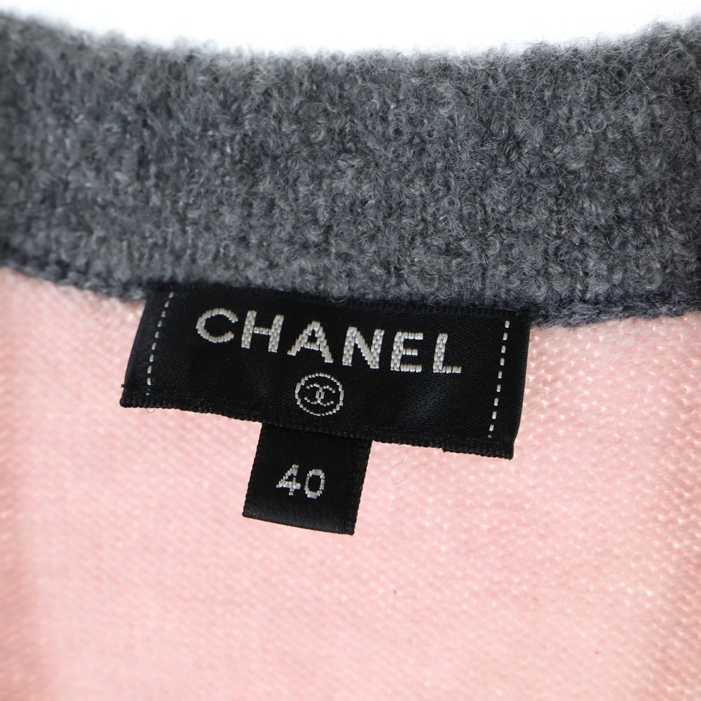 CHANEL カシミヤ カメリア ココマークチャーム ノースリーブニット 黒 CHANEL カシミヤ カメリア ココマークチャーム ノースリーブニット 黒