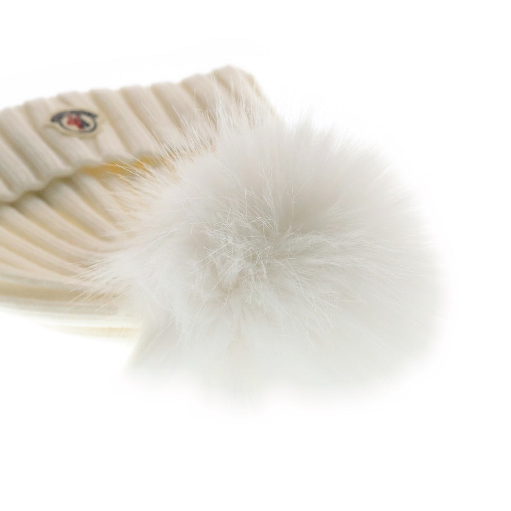 MONCLER(モンクレール) 25AW ニット ビーニー ウール フォックス 帽子 ホワイト K20933B00064 M1131 レディース