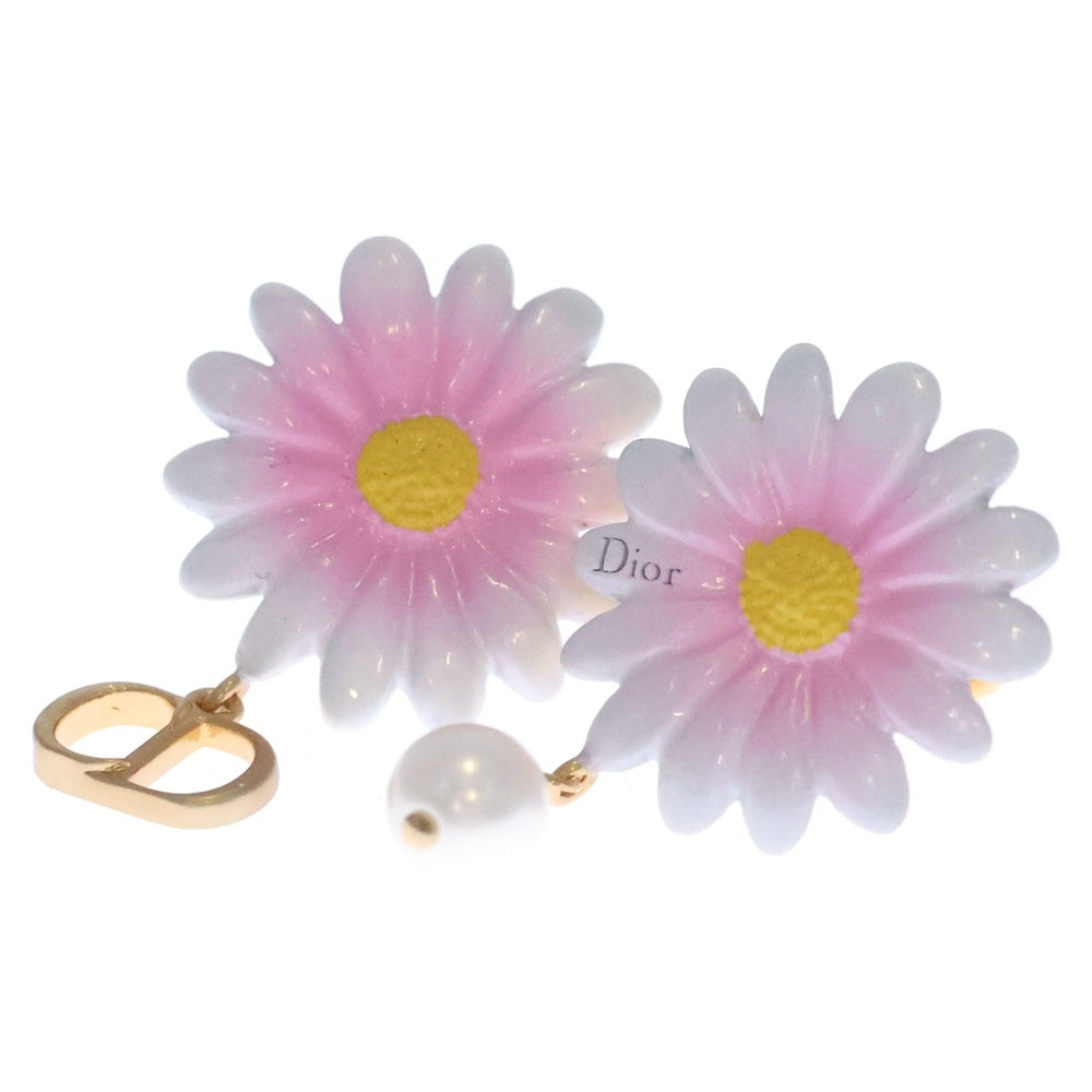 Christian Dior(クリスチャンディオール) Dior Daisy ピアス フラワーモチーフ ピンク ゴールド金具 GP レディース