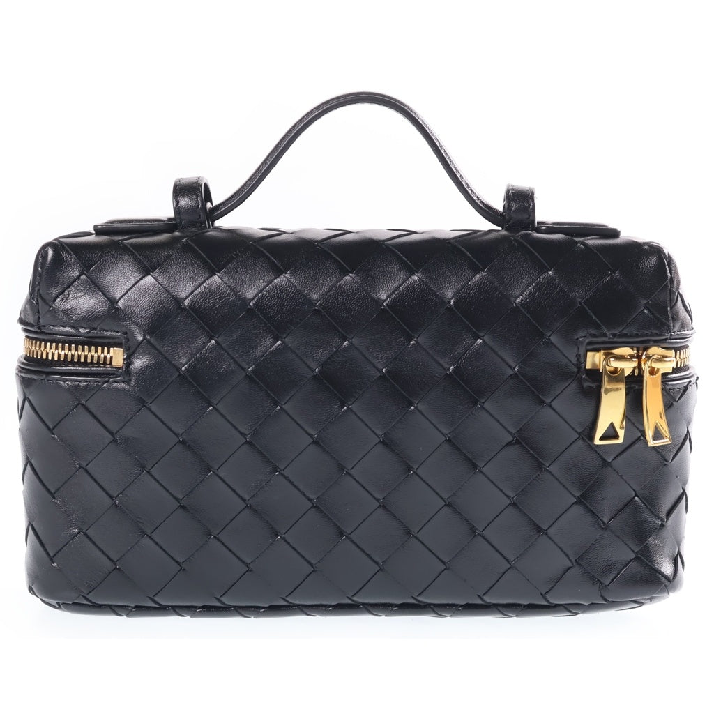 BOTTEGA VENETA(ボッテガヴェネタ) イントレチャート バン バニティーバッグ ショルダーバッグ ブラック レザー 789109 ゴールド金具 レディース