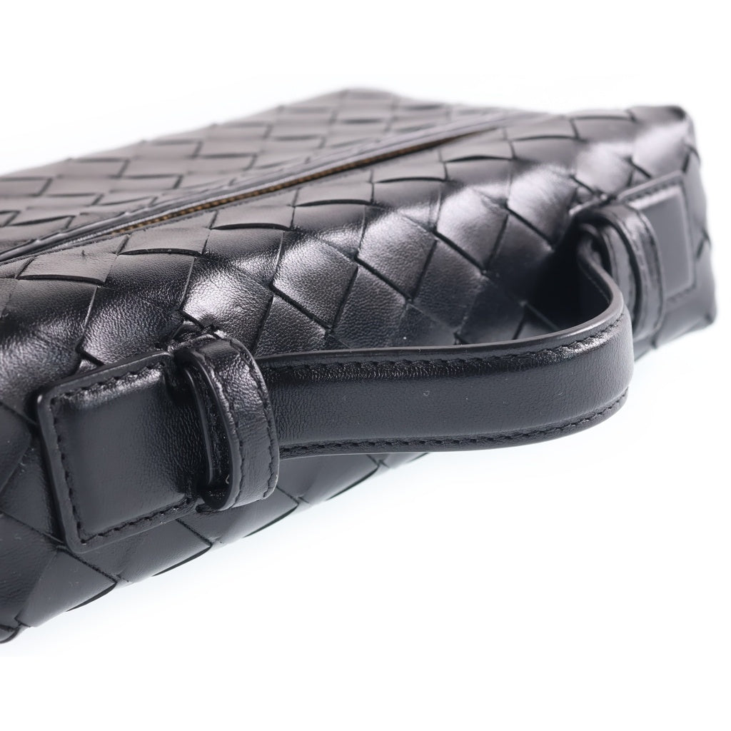 BOTTEGA VENETA(ボッテガヴェネタ) イントレチャート バン バニティーバッグ ショルダーバッグ ブラック レザー 789109 ゴールド金具 レディース