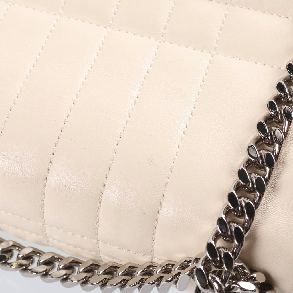 BURBERRY(バーバリー) ローラ チェーンショルダーバッグ アイボリー レザー シルバー金具 レディース