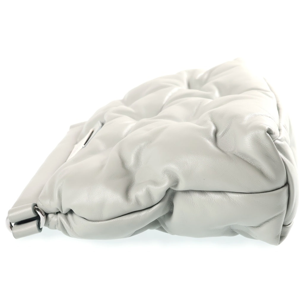 Maison Margiela(メゾンマルジェラ) グラムスラム クラシック スモール ラムスキン レザー ショルダーバッグ グレー シルバー金具 SB1WG0028 レディース
