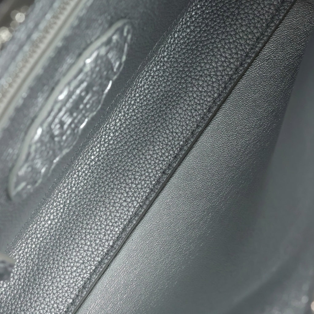 FENDI(フェンディ) ピーカブー ミニ セレリア メタリックレザー 2WAY ハンド ショルダーバッグ シルバー金具 シルバー 8BN244 レディース