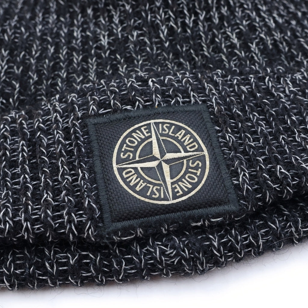 STONE ISLAND(ストーンアイランド) ■コンパスパッチビーニー ニットキャップ ウール K2S15N100001S00L3 グレー レディース