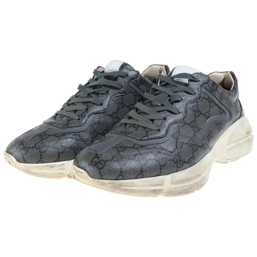 GUCCI(グッチ) Rhyton ライトン モノグラム ローカットスニーカー シューズ GGロゴ チャンキーソール グレー 749160-FAB2Q-8746