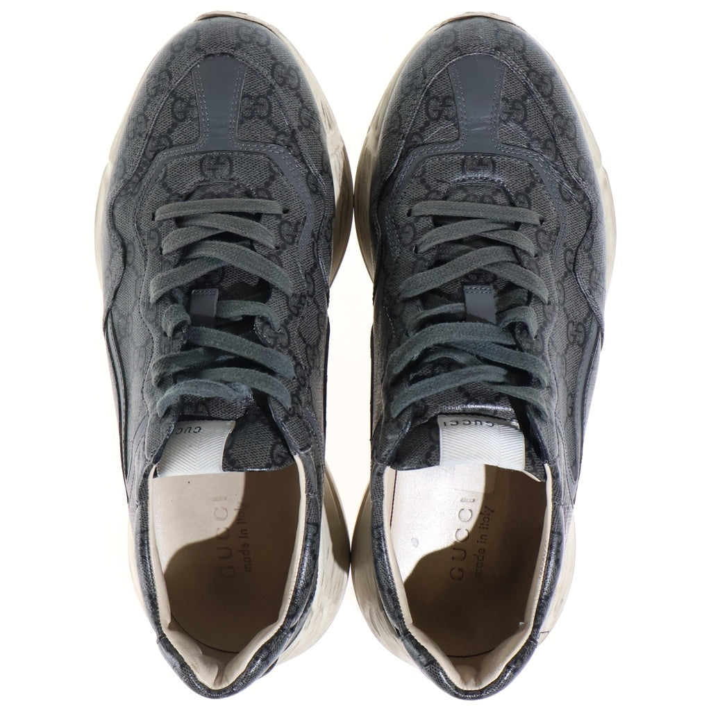 GUCCI(グッチ) Rhyton ライトン モノグラム ローカットスニーカー シューズ GGロゴ チャンキーソール グレー 749160-FAB2Q-8746