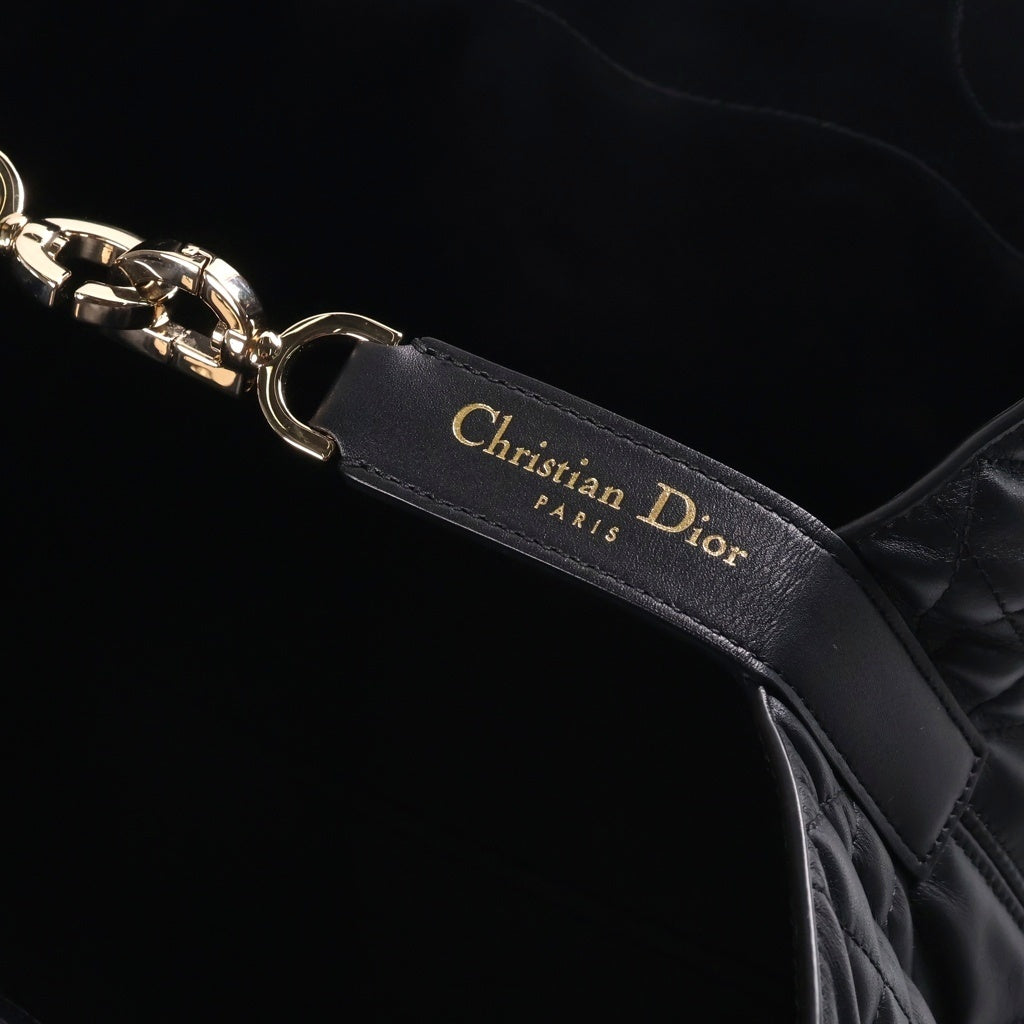Christian Dior(クリスチャンディオール) トゥジュール ミディアム ハンドバッグ ブラック カーフスキンゴールド金具 レディース