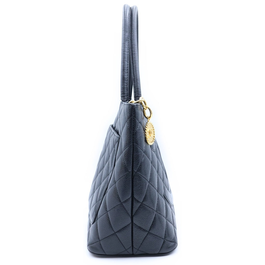 CHANEL(シャネル) 復刻トートバッグ ブラック キャビアスキン ゴールド金具 レディース