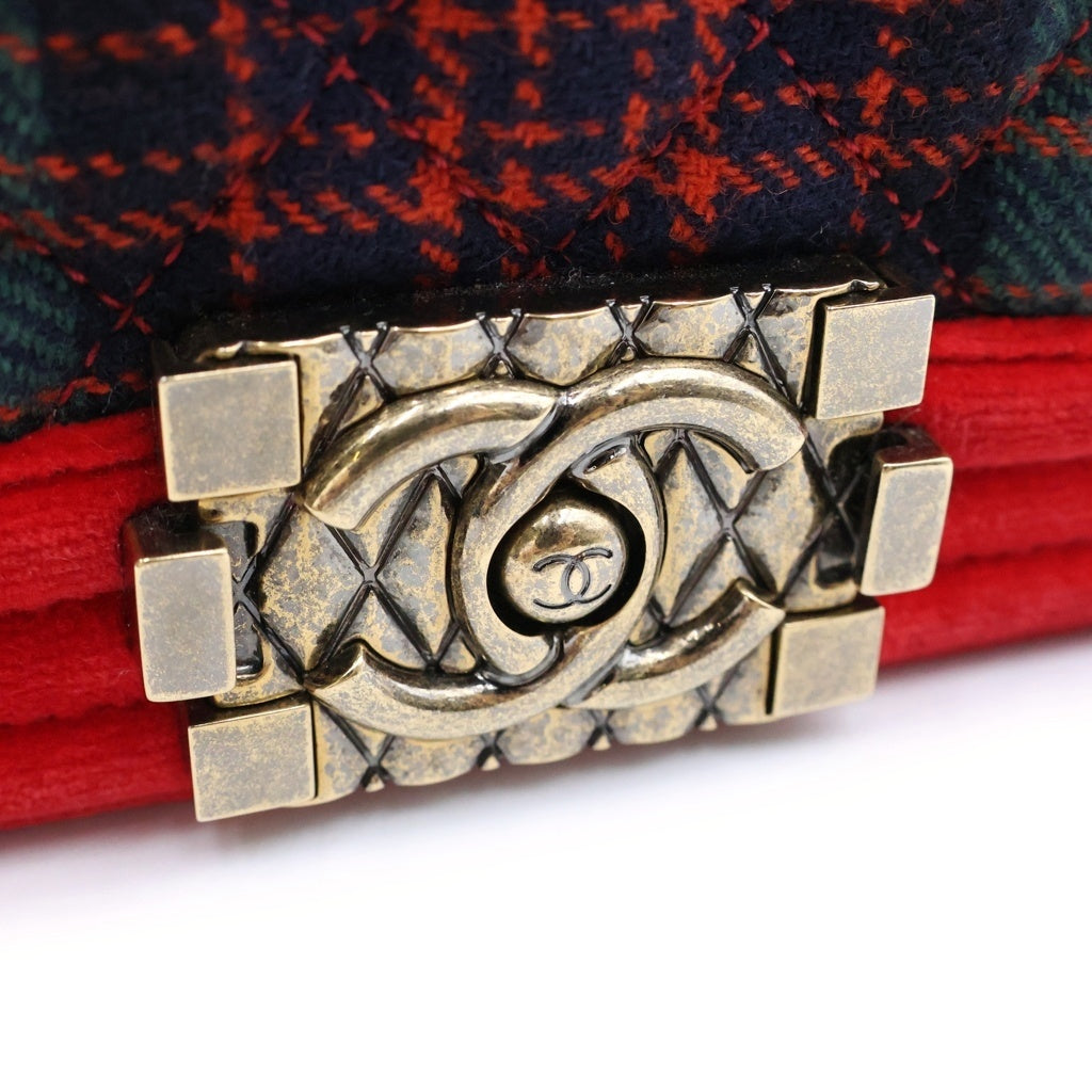 CHANEL(シャネル) ボーイシャネル スモール チェーンショルダーバッグ チェック ゴールド金具 レッド/グリーン A67085 18番台 レディース