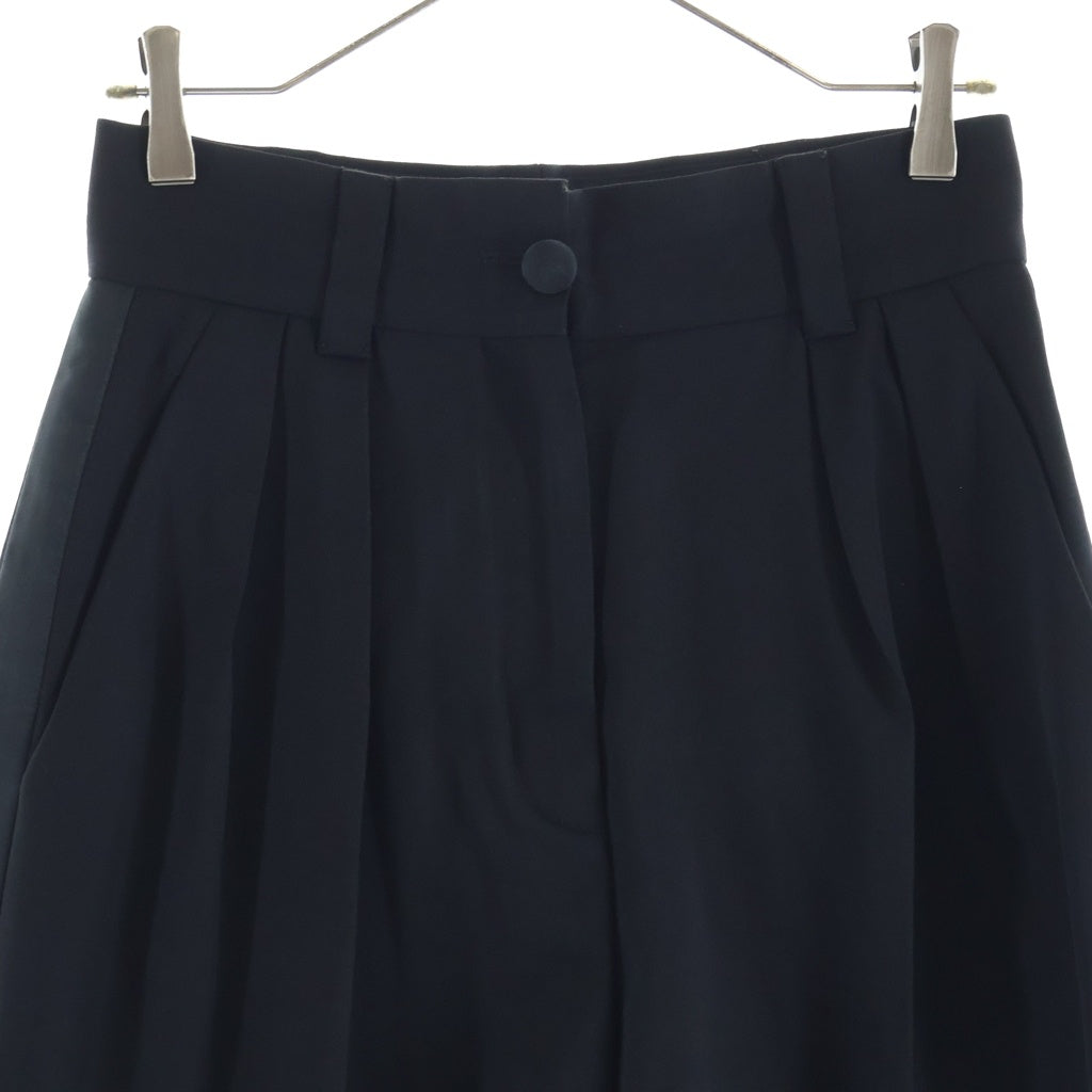 miumiu(ミュウミュウ) ショート パンツ バージンウール ブラック MP1425 レディース