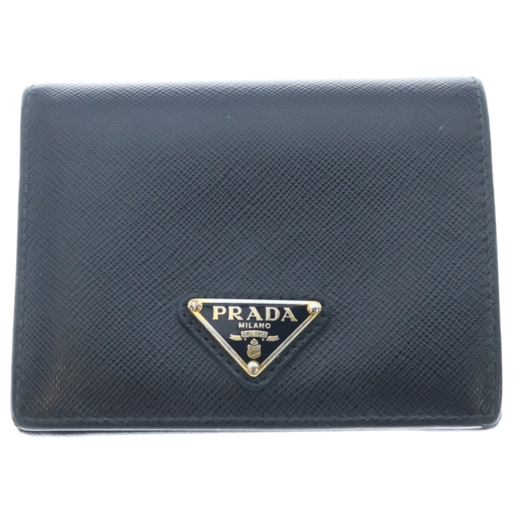 PRADA(プラダ) サフィアーノ トライアングル コンパクトウォレット 二つ折り財布 ブラック レザー 1MV204 ゴールド金具