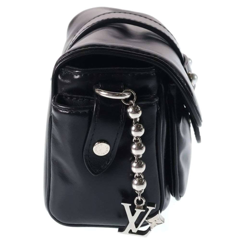 LOUIS VUITTON(ルイヴィトン) カーゴ ウェアラブル ウォレット ショルダーバッグ レザー ブラック M13989 レディース