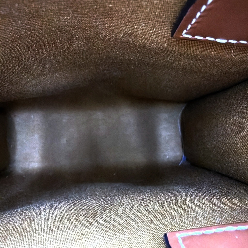 CELINE(セリーヌ) ミニ バーティカル カバ ハンドバッグ 2wayショルダー トリオンフ PVCレザー ホワイト/ブラウン レディース