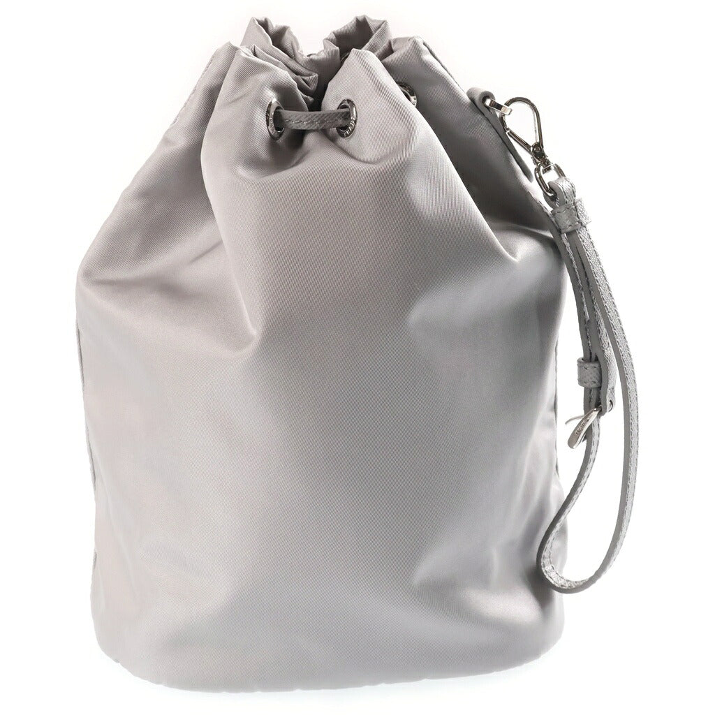 PRADA(プラダ) Re-Nylon ポーチ トライアングルロゴ 巾着型 ハンドバッグ ナイロン グレー 1NS369