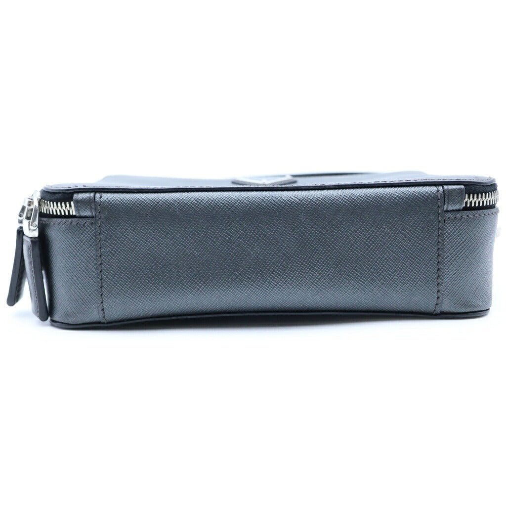 PRADA(プラダ) トライアングルロゴ サフィアーノ ショルダーバッグ ブラック レザー 2VH069 シルバー金具