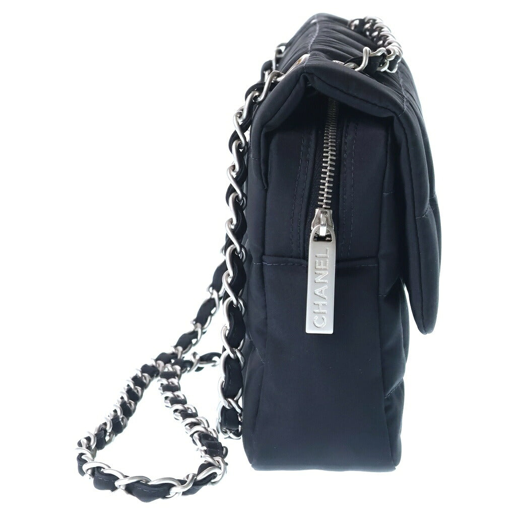CHANEL(シャネル) チョコバー チェーンショルダーバッグ ハンドバッグ ブラック ナイロン シルバー金具 シール有 7番台 A20203